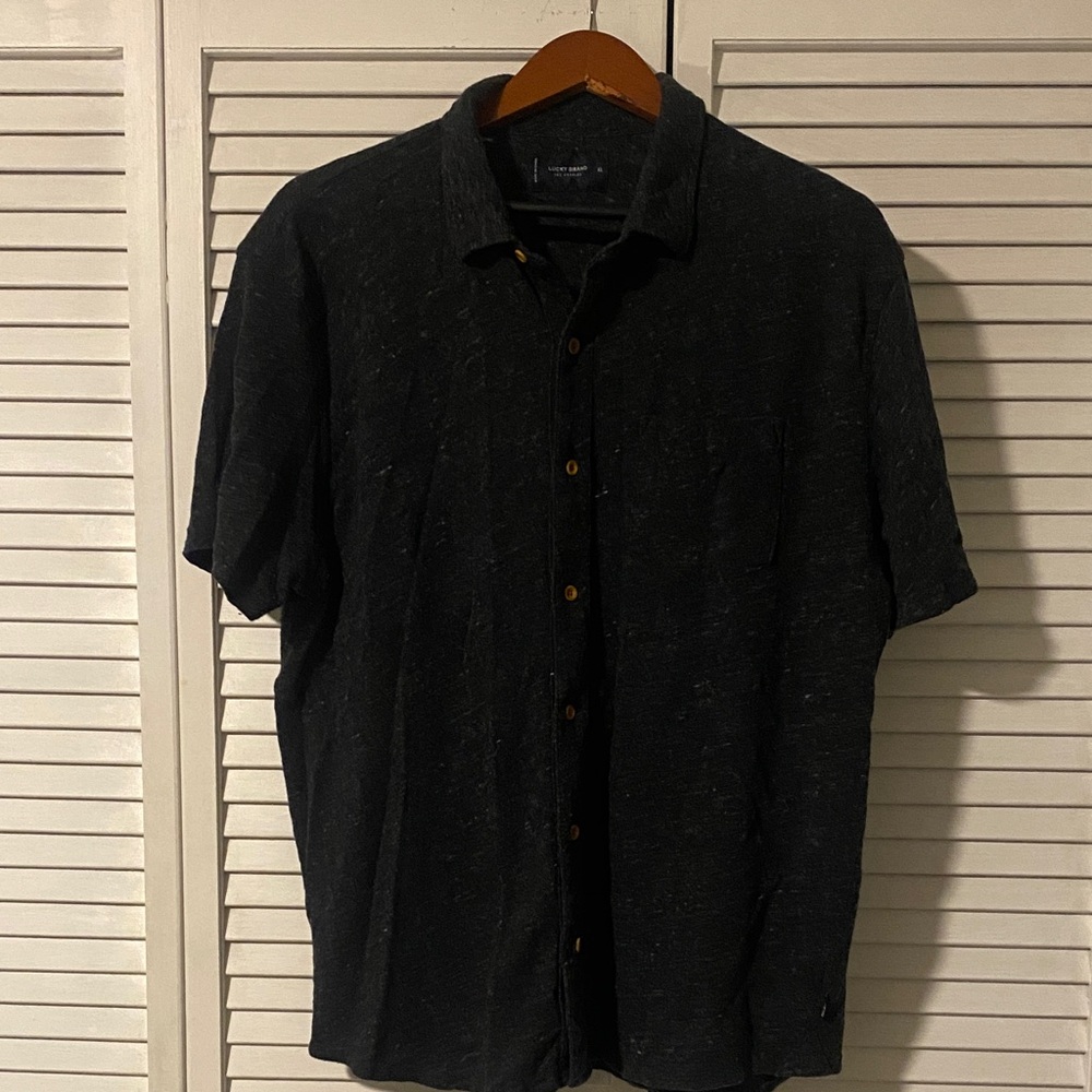 Lucky Brand Black Short-Sleeve Button-Down Shirt